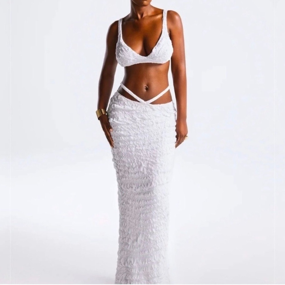 Hanifa Shani Bra and Maxi Skirt Set in white size 3XL